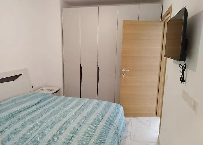 Go Exchange, Block D, 6 Entire Unit 세인트폴스베이