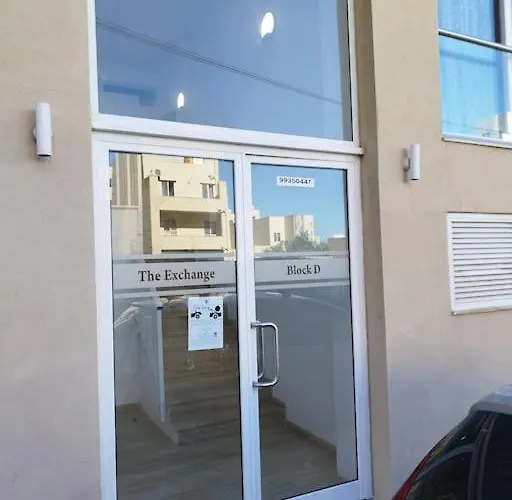 Go Exchange, Block D, 6 Entire Unit 아파트 세인트폴스베이