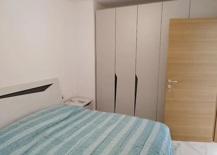 Go Exchange, Block D, 6 Entire Unit 아파트