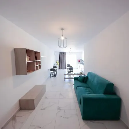 Go Exchange, Block D, 6 Entire Unit St Paul's Bay