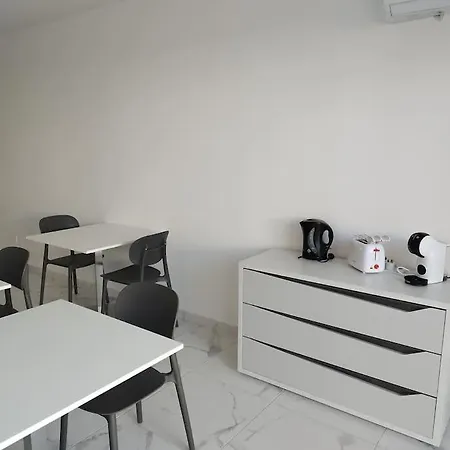 Go Exchange, Block D, 6 Entire Unit